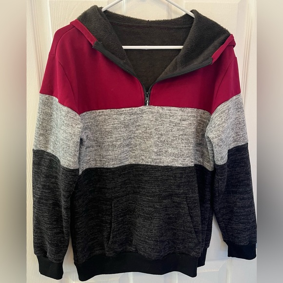 Sweatshirt Hoodie, Women’s Size Medium - Picture 1 of 5